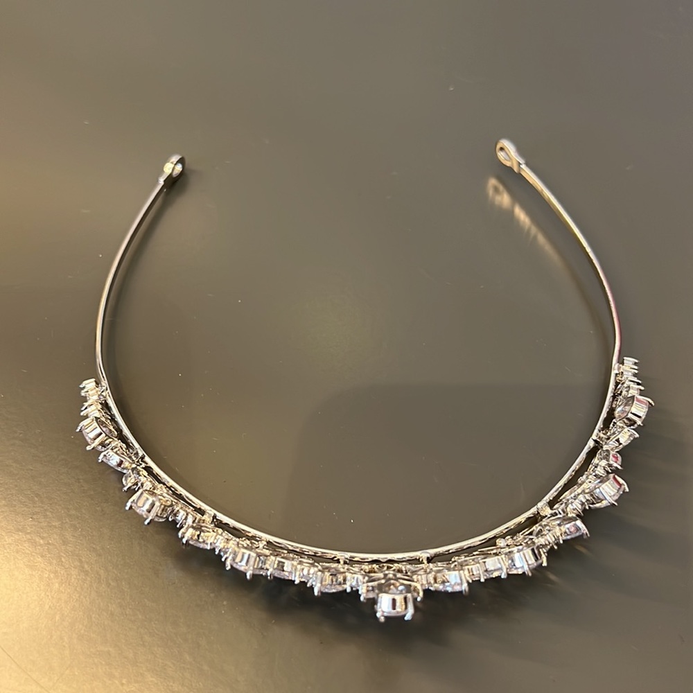 Tiara - Picture 4 of 5